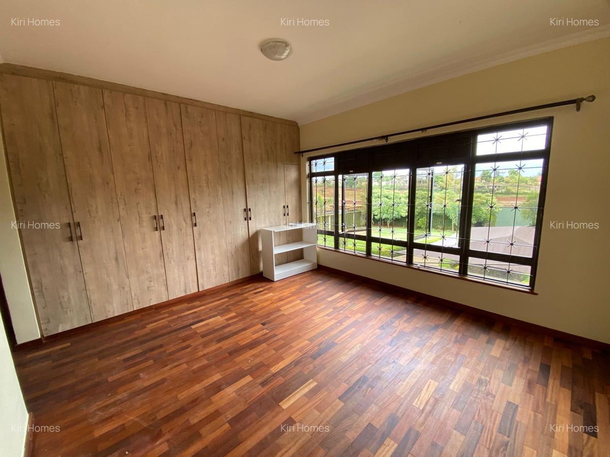 5 Bed Townhouse with En Suite in Runda - 12