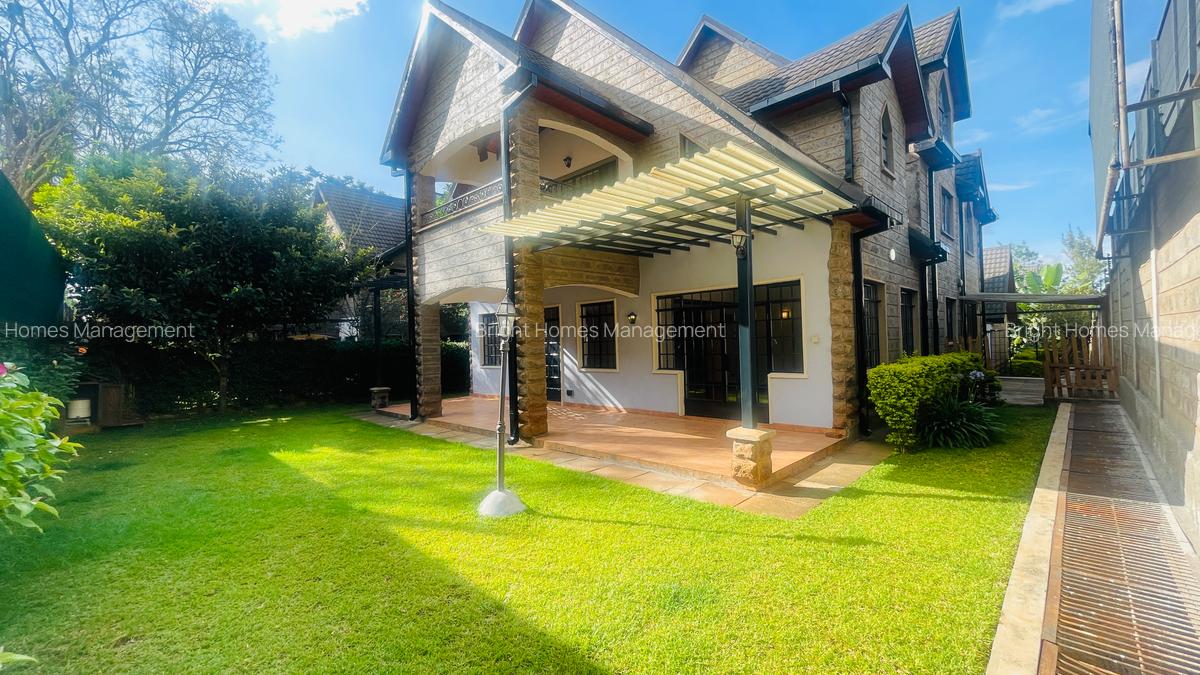 5 Bed Townhouse with En Suite in Lavington - 1