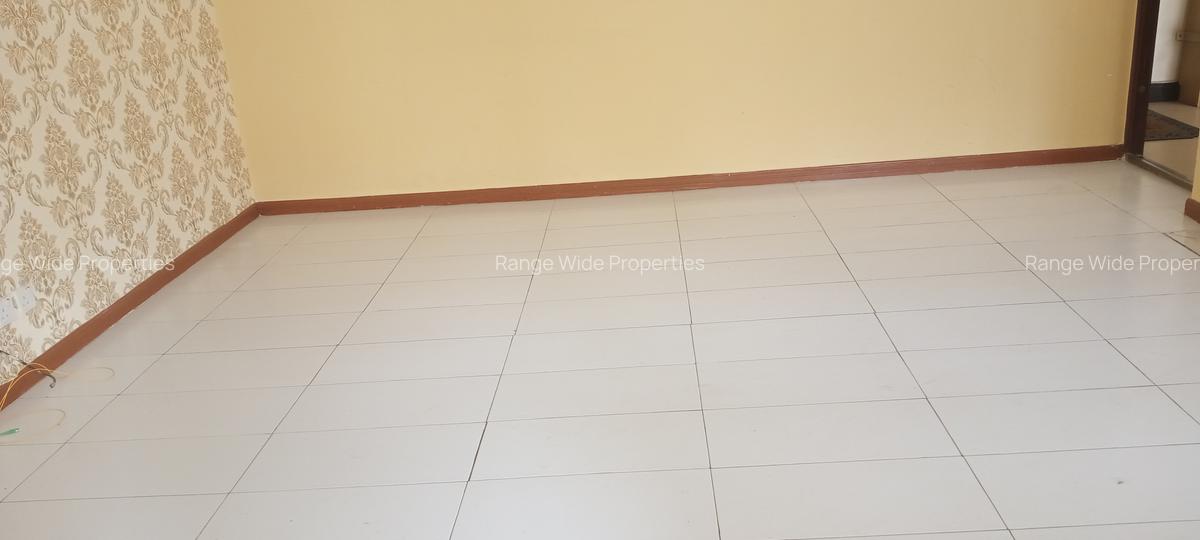 2 Bed Apartment with En Suite in Lavington - 5