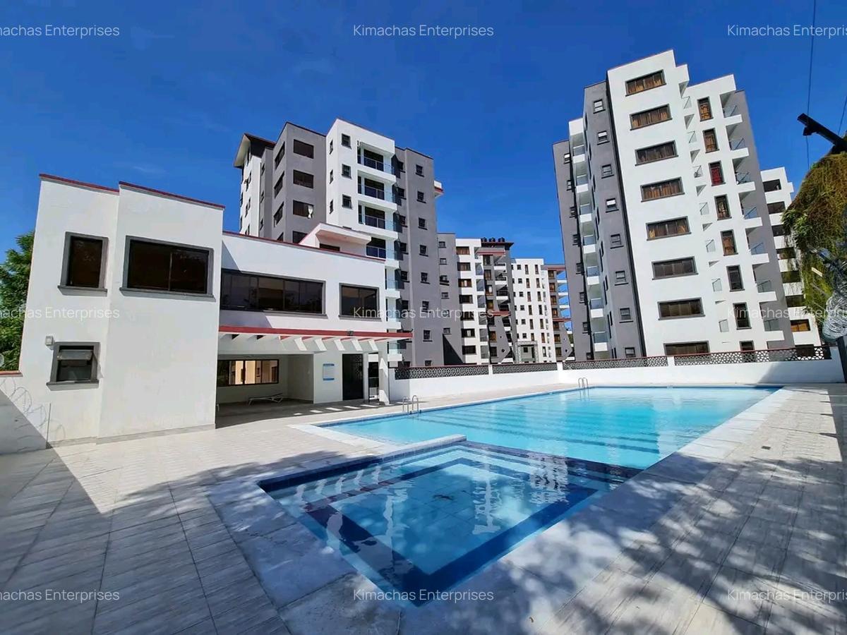 3 Bed Apartment with En Suite at Moyne Drive Nyali - 1