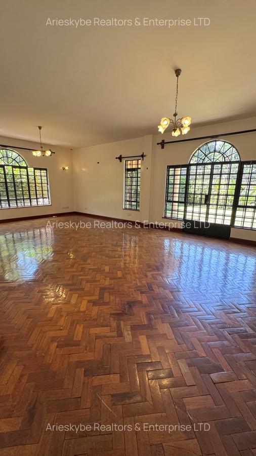 5 Bed House with En Suite in Kitisuru - 4