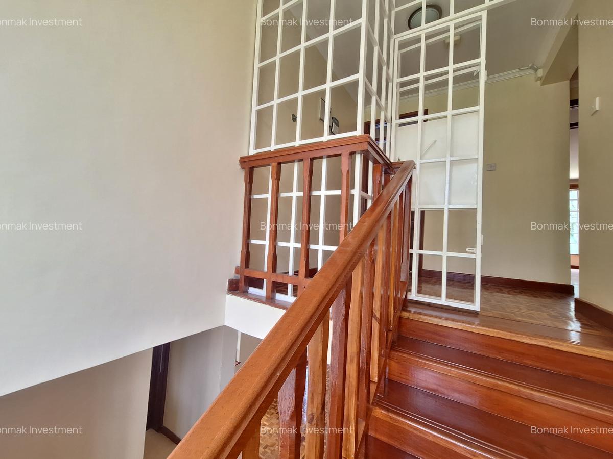 4 Bed Townhouse with En Suite at Redhill Link Road - 11