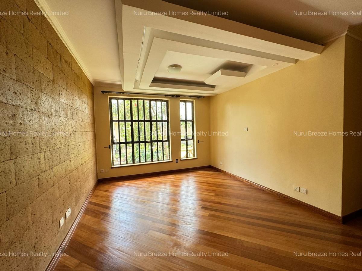 5 Bed House with En Suite in Nyari - 20