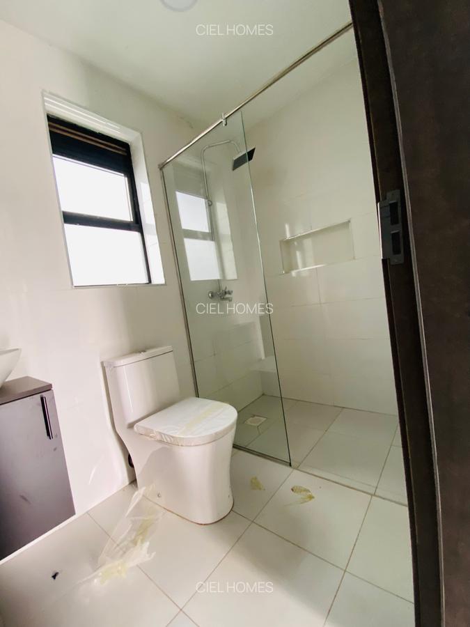 5 Bed Villa with En Suite at Kwa Kairu - 16