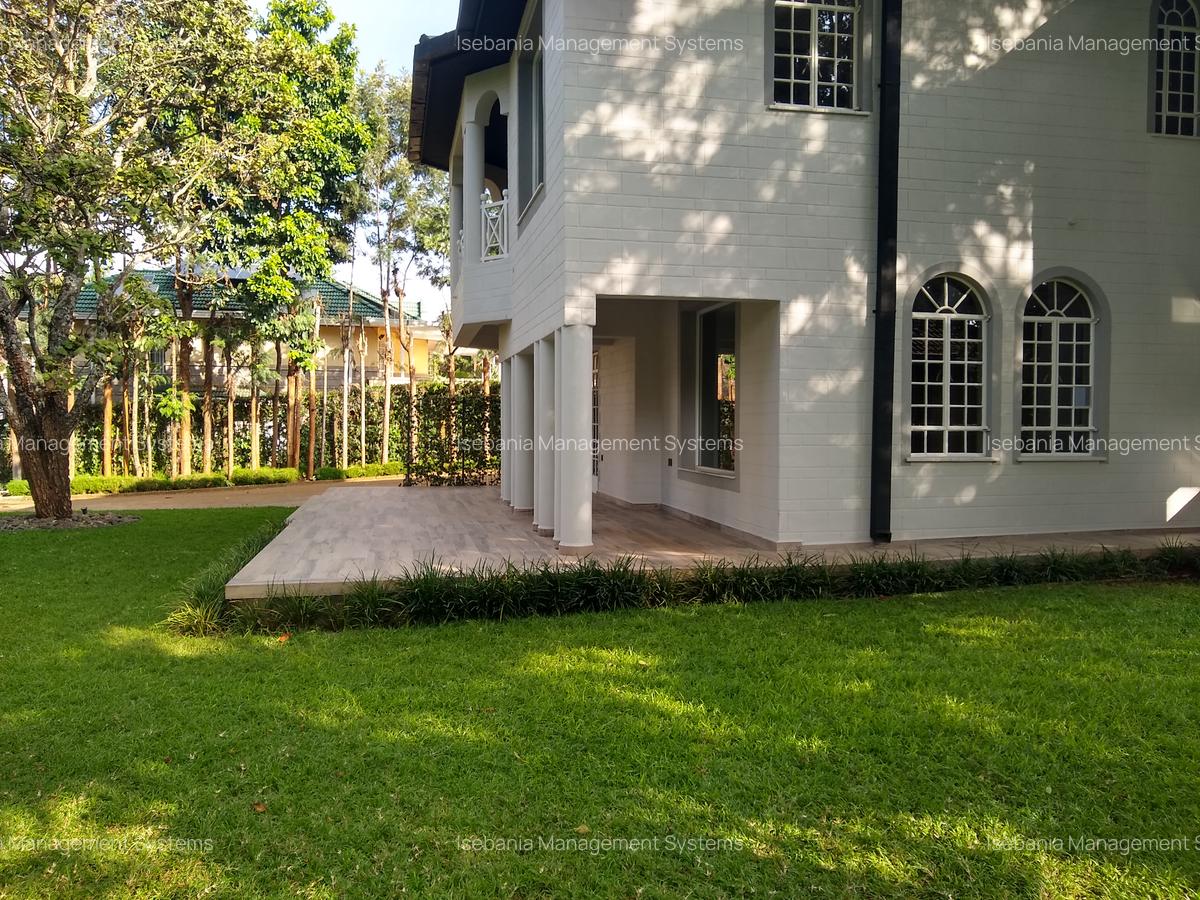 5 Bed House with En Suite at Panafric Avenue - 4