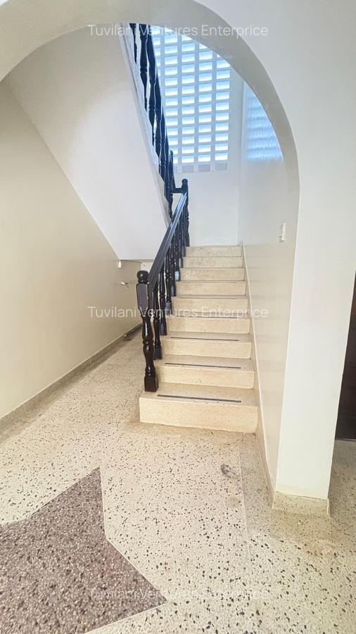 5 Bed Townhouse with En Suite at Nyali Mombasa - 12