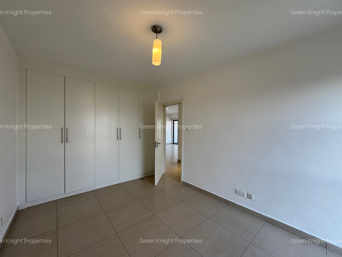 Serviced 2 Bed Apartment with En Suite in Lavington - 9