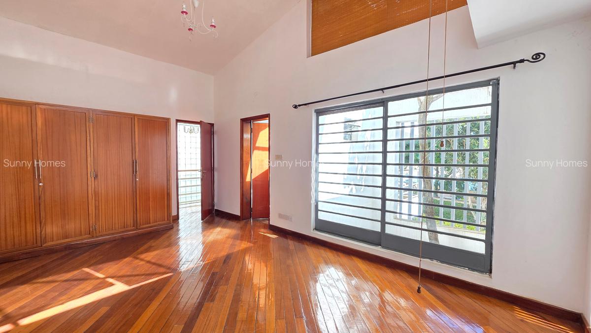 4 Bed Townhouse with En Suite at Convent Drive - 13