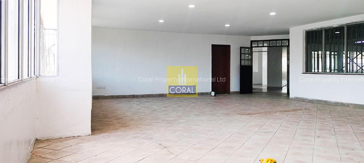 Warehouse in Industrial Area - 7