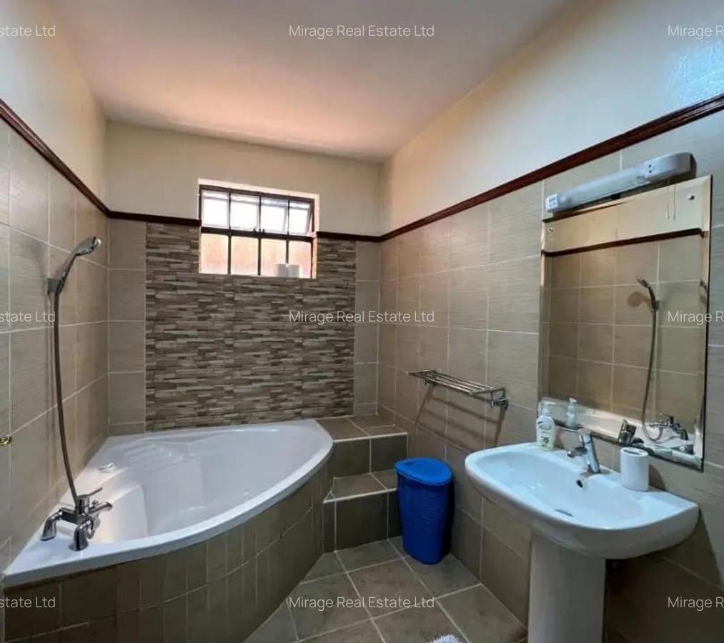 4 Bed Apartment with Backup Generator in Westlands Area - 11