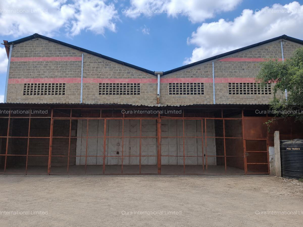 10,000 ft² Warehouse in Industrial Area - 1