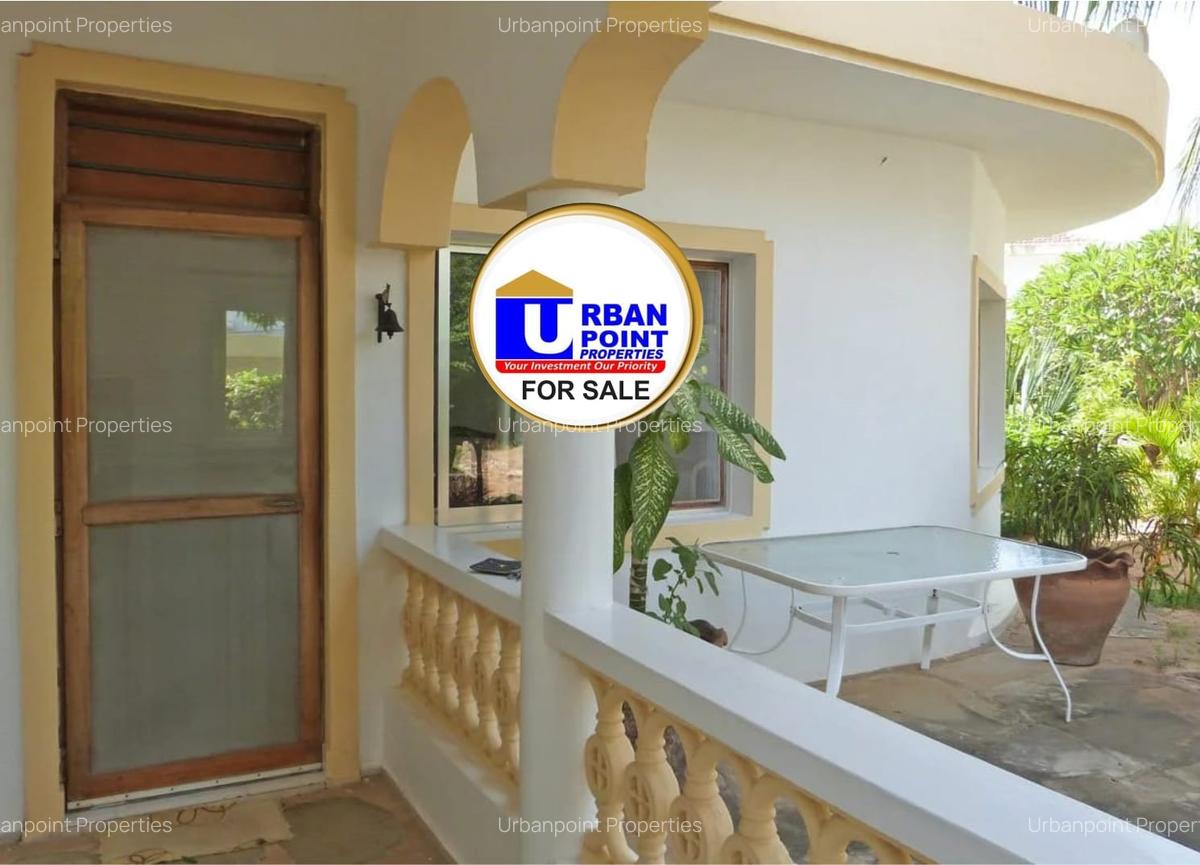 4 Bed Villa with En Suite in Watamu - 5