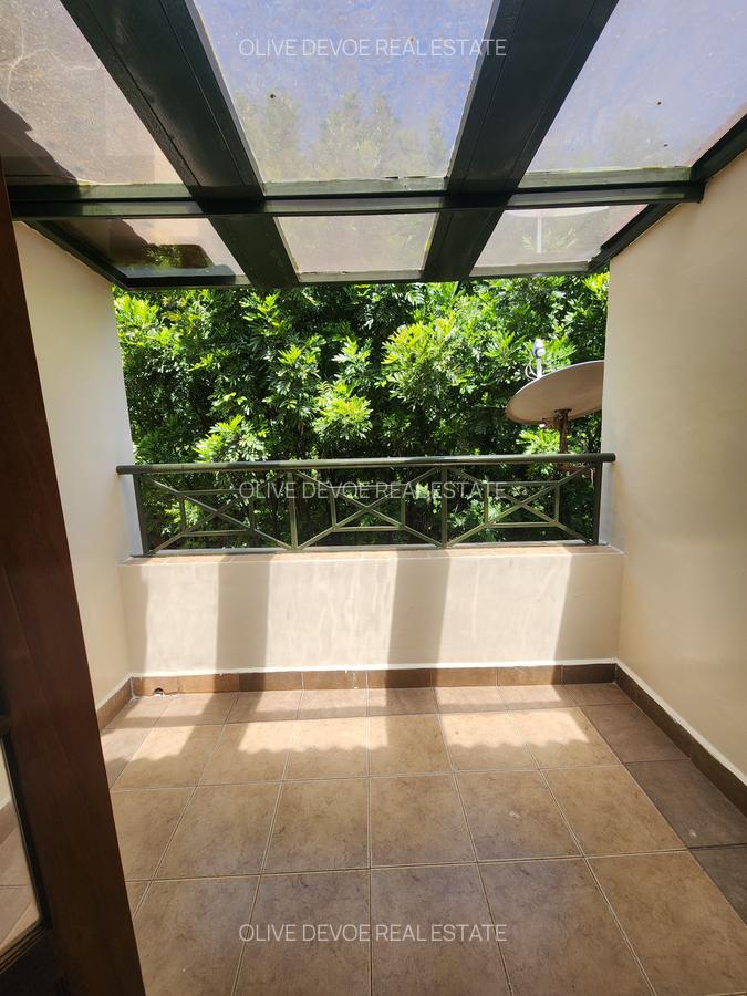 4 Bed Townhouse with En Suite in Lavington - 15