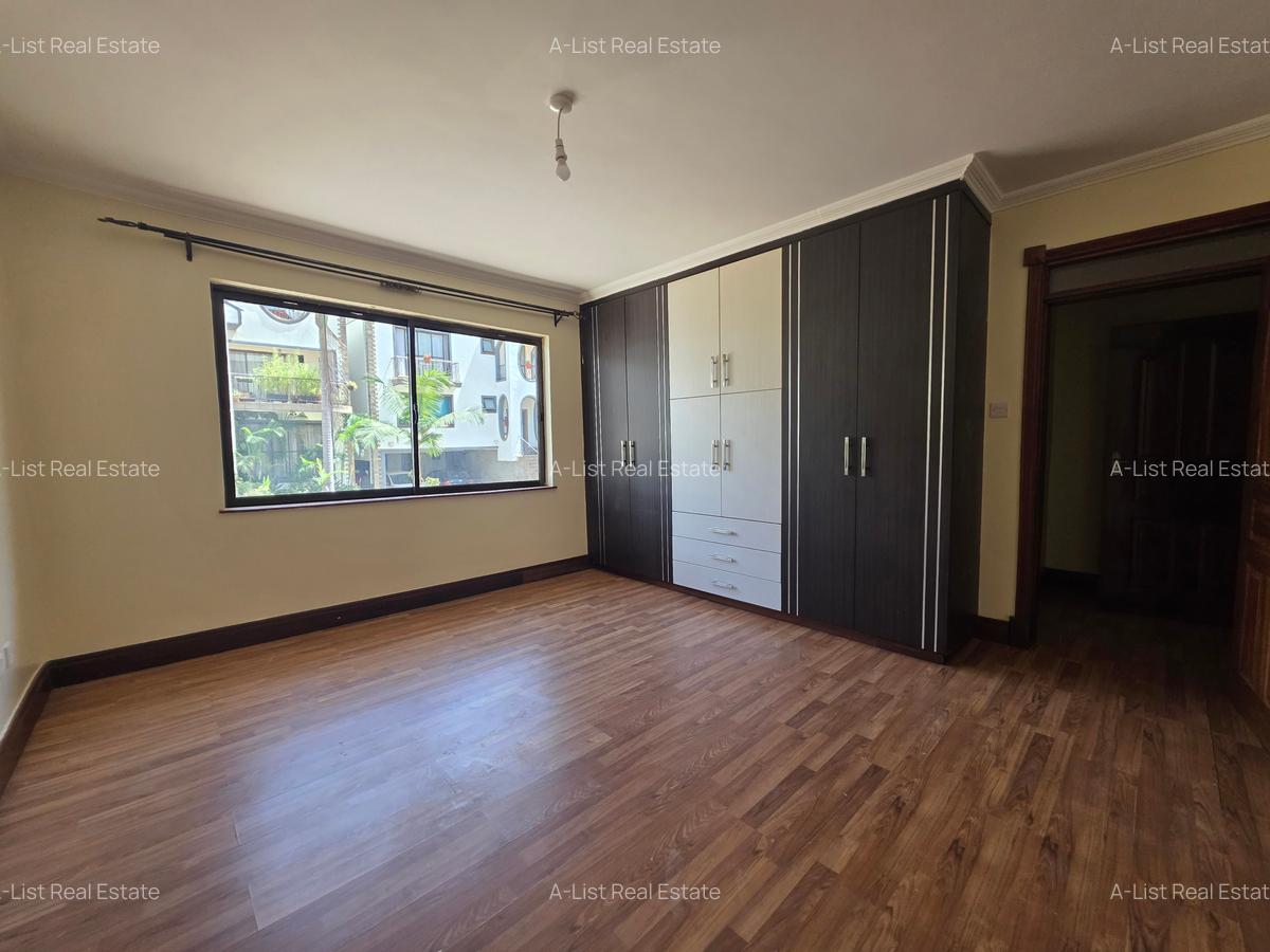 4 Bed Townhouse with En Suite at Grevillea Grove - 6