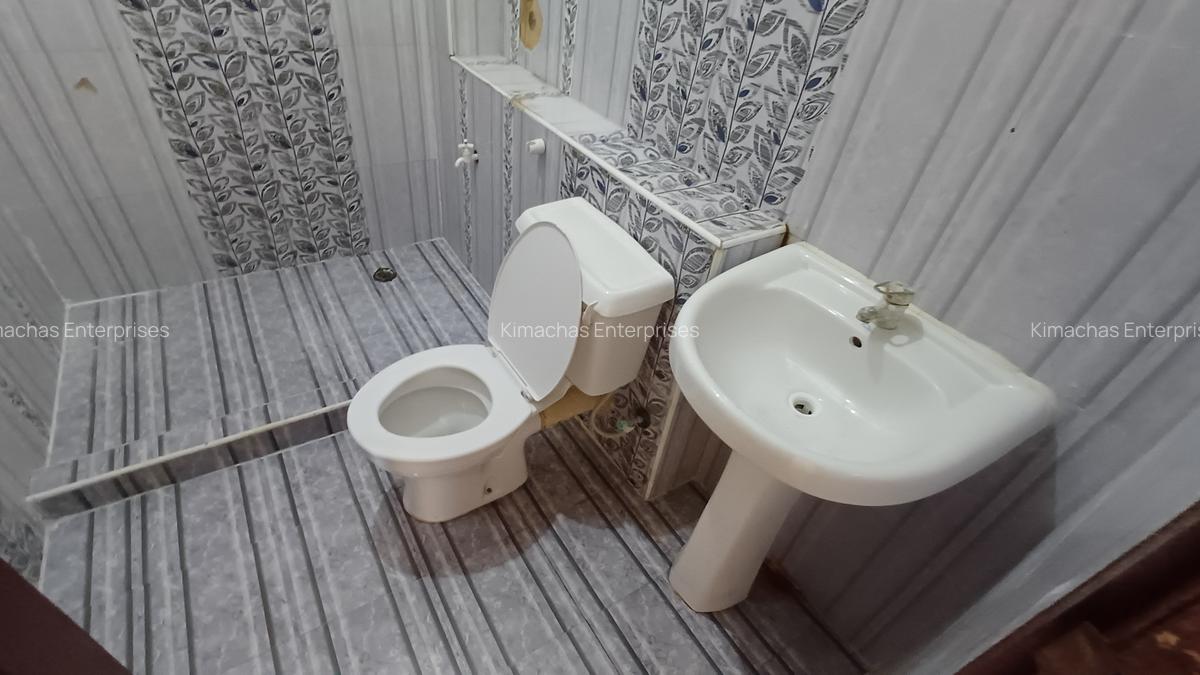 3 Bed Apartment with En Suite at Green Wood Drive - 5