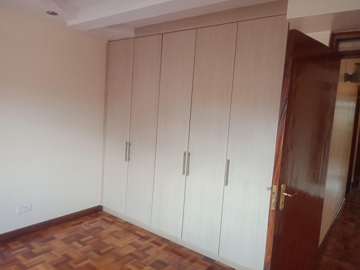 4 Bed Townhouse with En Suite in Lavington - 14