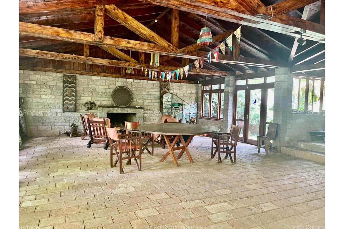 1 Bed House with En Suite in Kyuna - 14