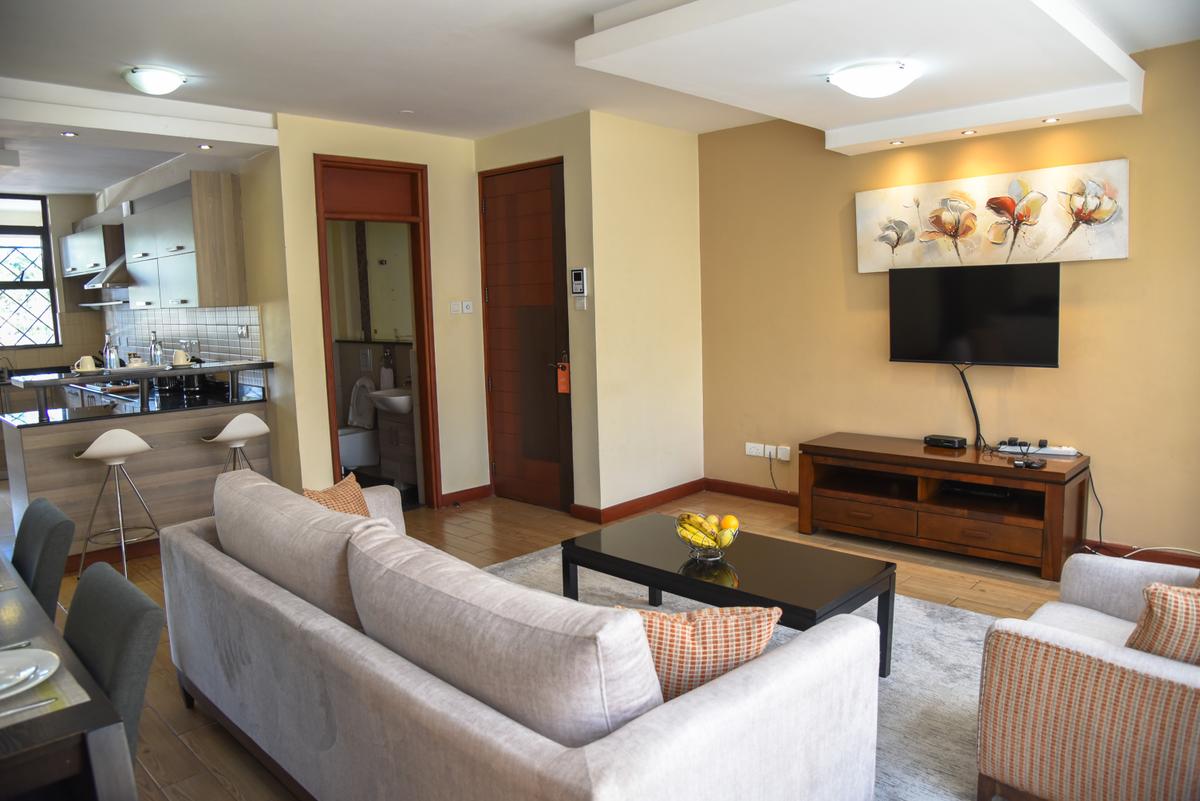 Serviced 2 Bed Apartment with En Suite in Kilimani - 3