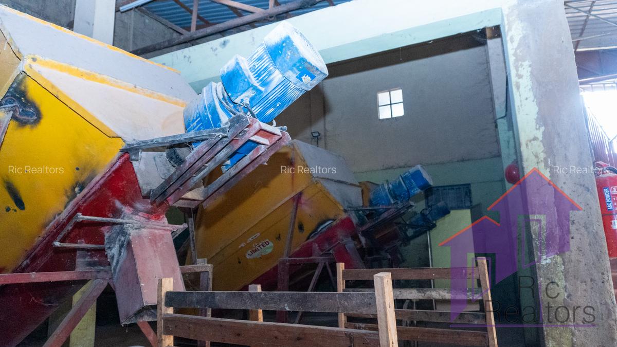 10,000 ft² Warehouse at Maragua Town - 7