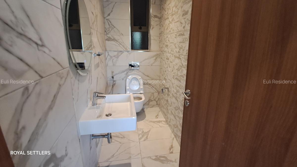 Furnished 2 Bed Apartment with En Suite at Rhapta Rd - 6