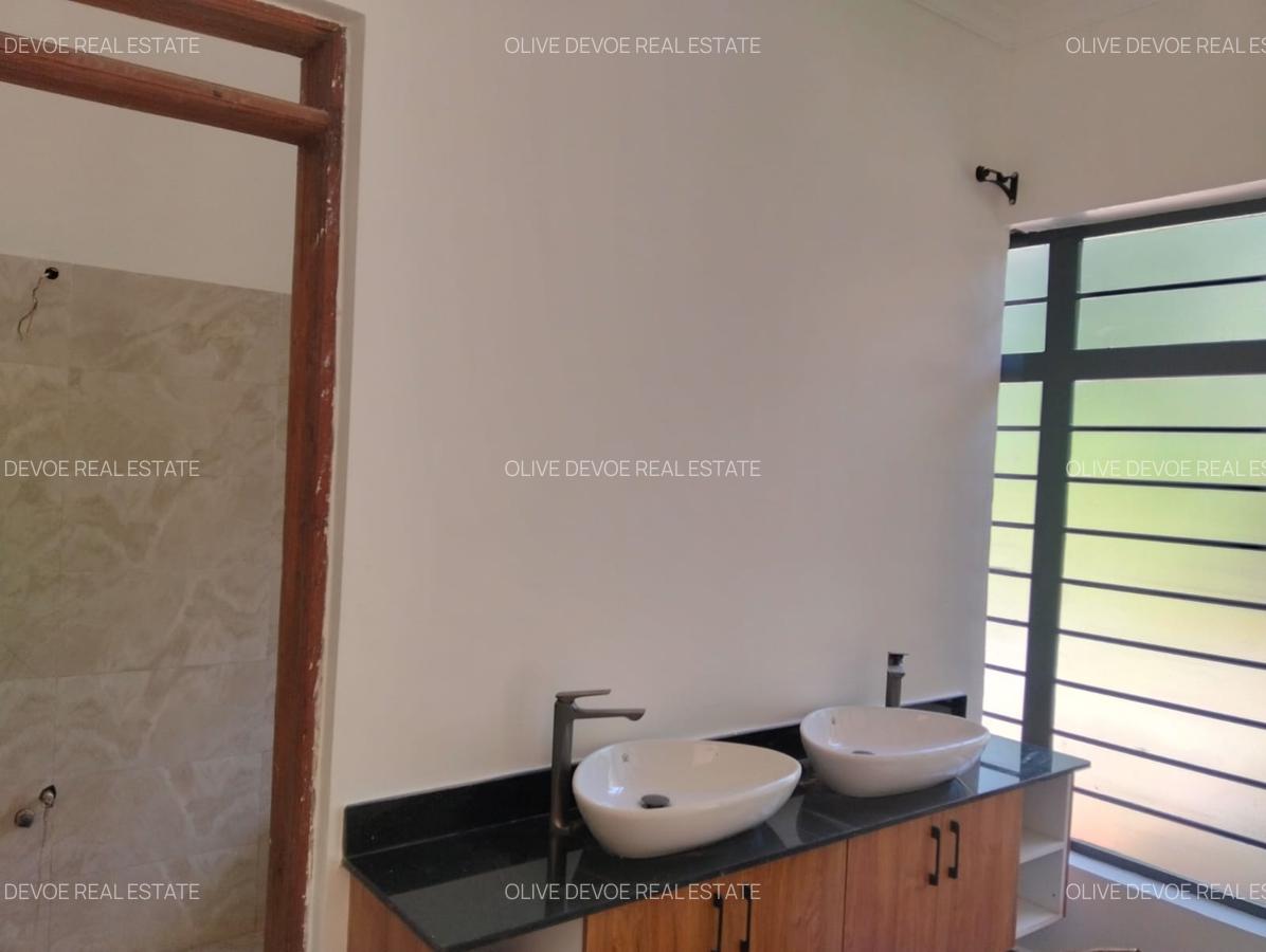 4 Bed House with En Suite in Tigoni - 11