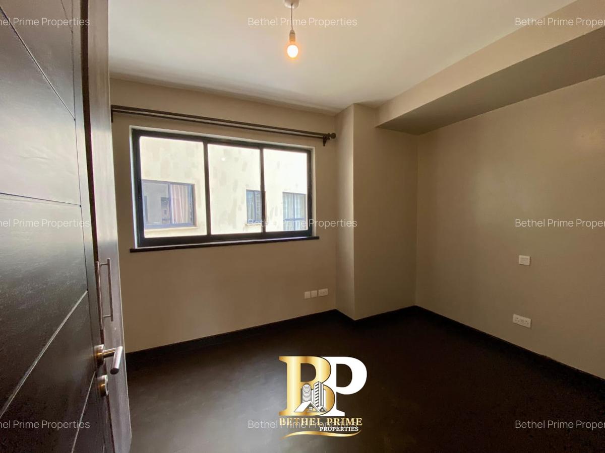 3 Bed Apartment with En Suite in Lavington - 5