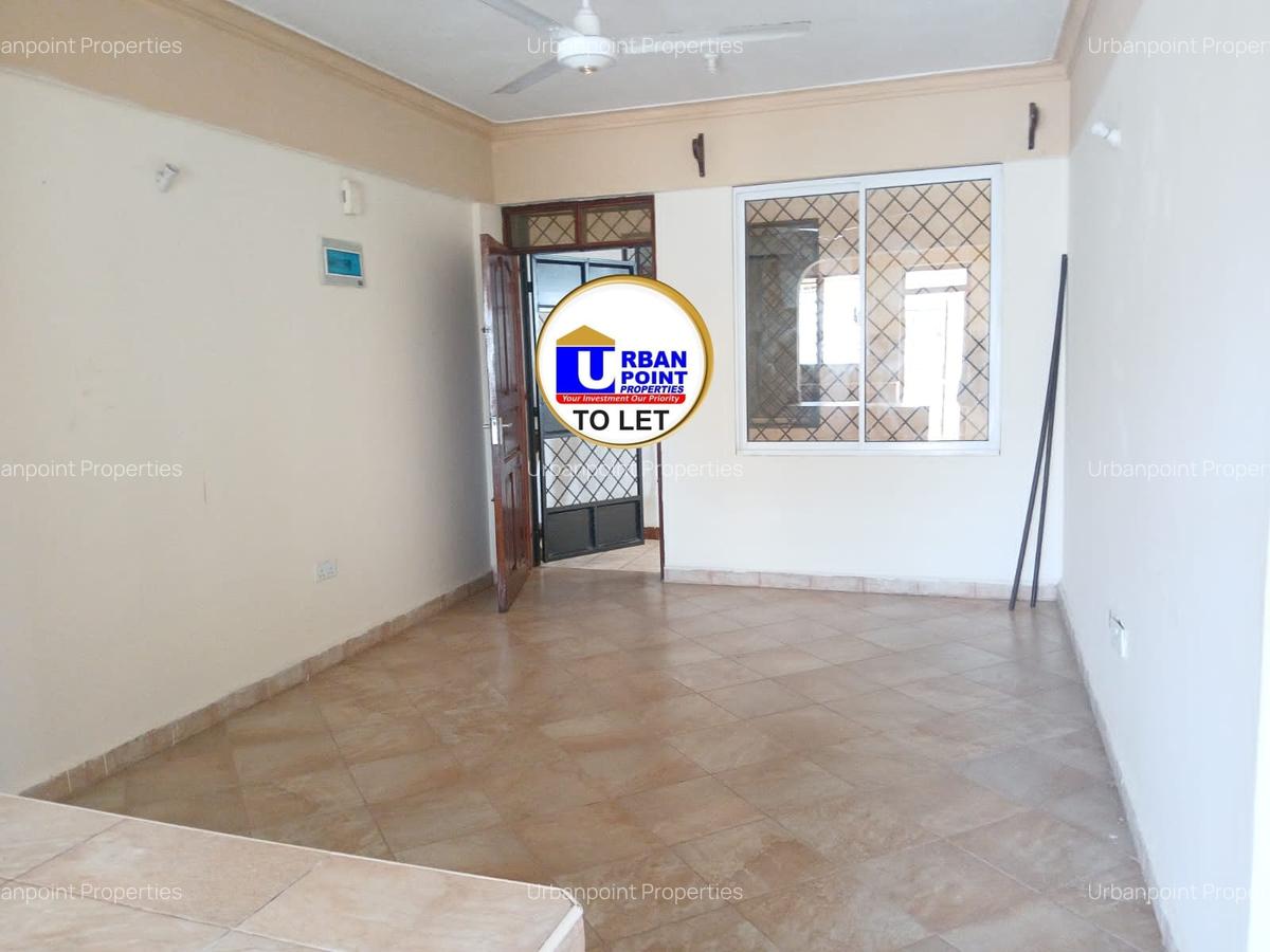 2 Bed Apartment with En Suite in Mtwapa - 2