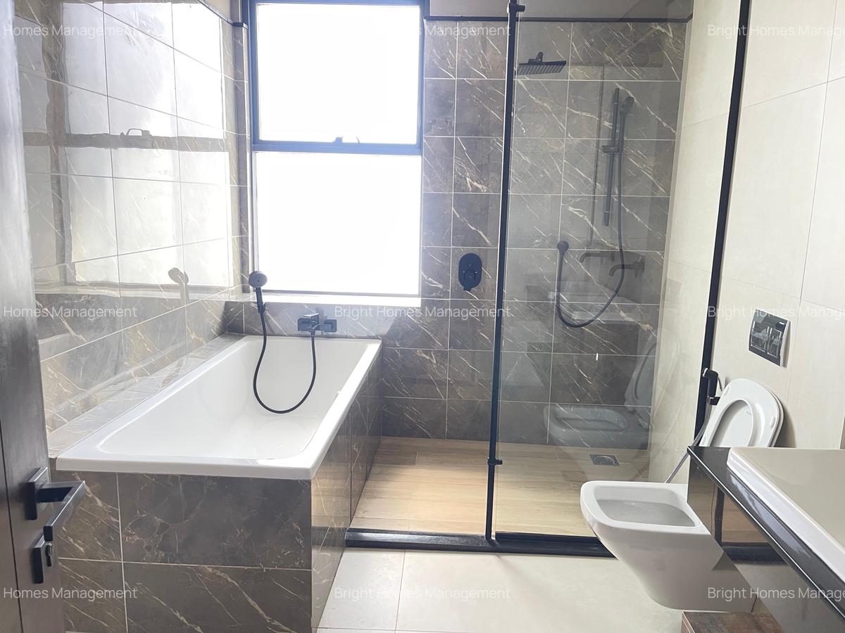 5 Bed Apartment with En Suite in Westlands Area - 9