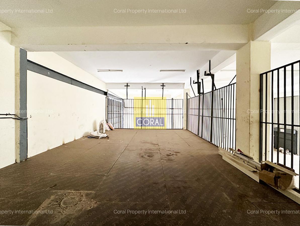 10,700 ft² Warehouse in Ruiru - 10