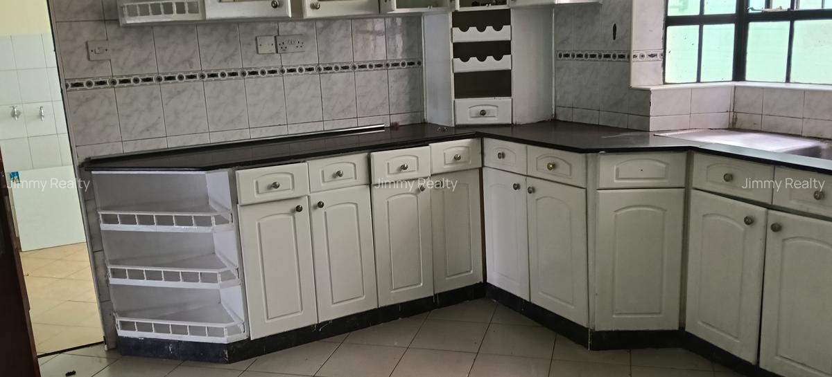 3 Bed Apartment with Swimming Pool at Opposite Coptic - 8