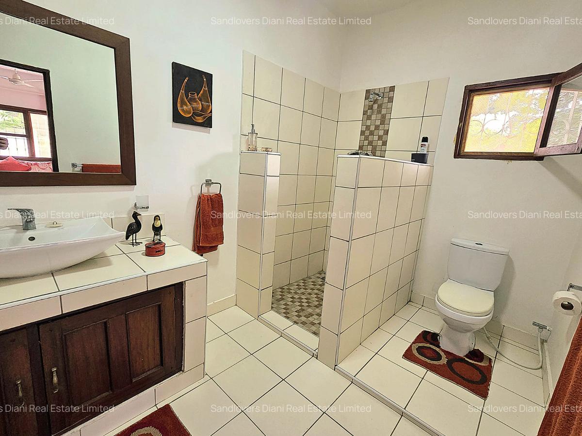 4 Bed Villa with En Suite in Diani - 12