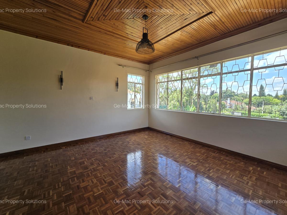 4 Bed House with En Suite in Runda - 10