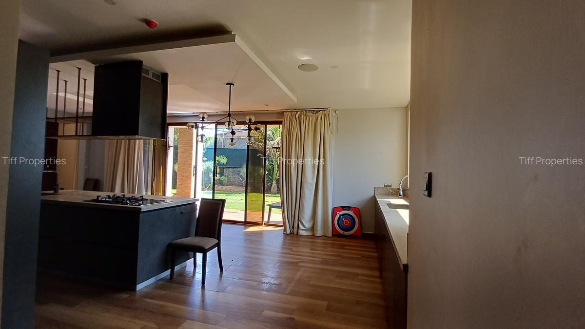 7 Bed House in Runda - 3