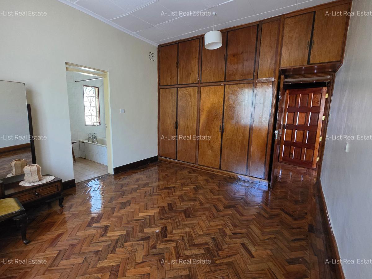 2 Bed Townhouse with En Suite at Twiga Road - 10