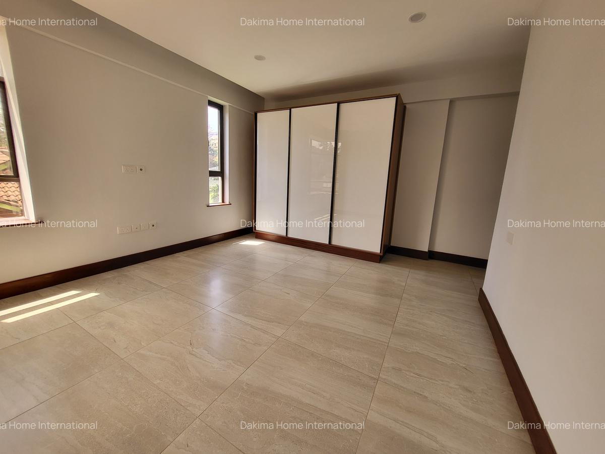 2 Bed Apartment with En Suite in Rhapta Road - 11