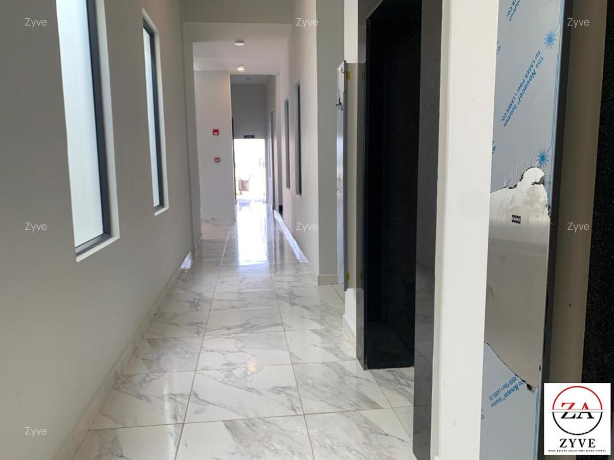 Serviced 1 Bed Apartment with En Suite at Westlands Road - 9