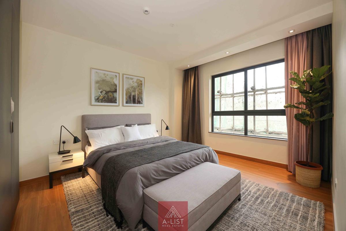 3 Bed Apartment with En Suite at Riverside - 3