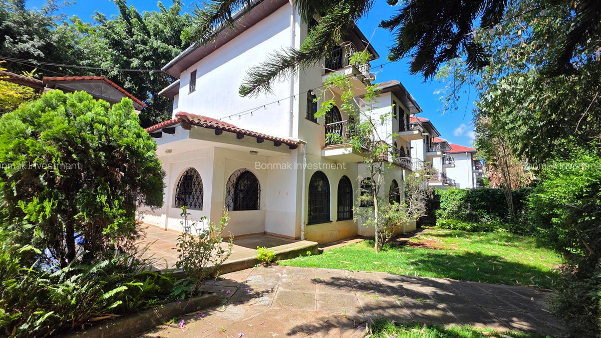 4 Bed Townhouse with En Suite at Riverside Drive. - 4