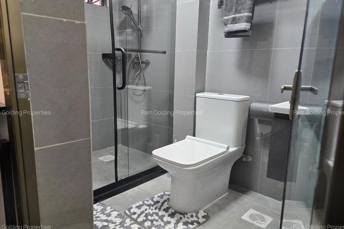 1 Bed Apartment with Gym at Riverside Gardens - 5