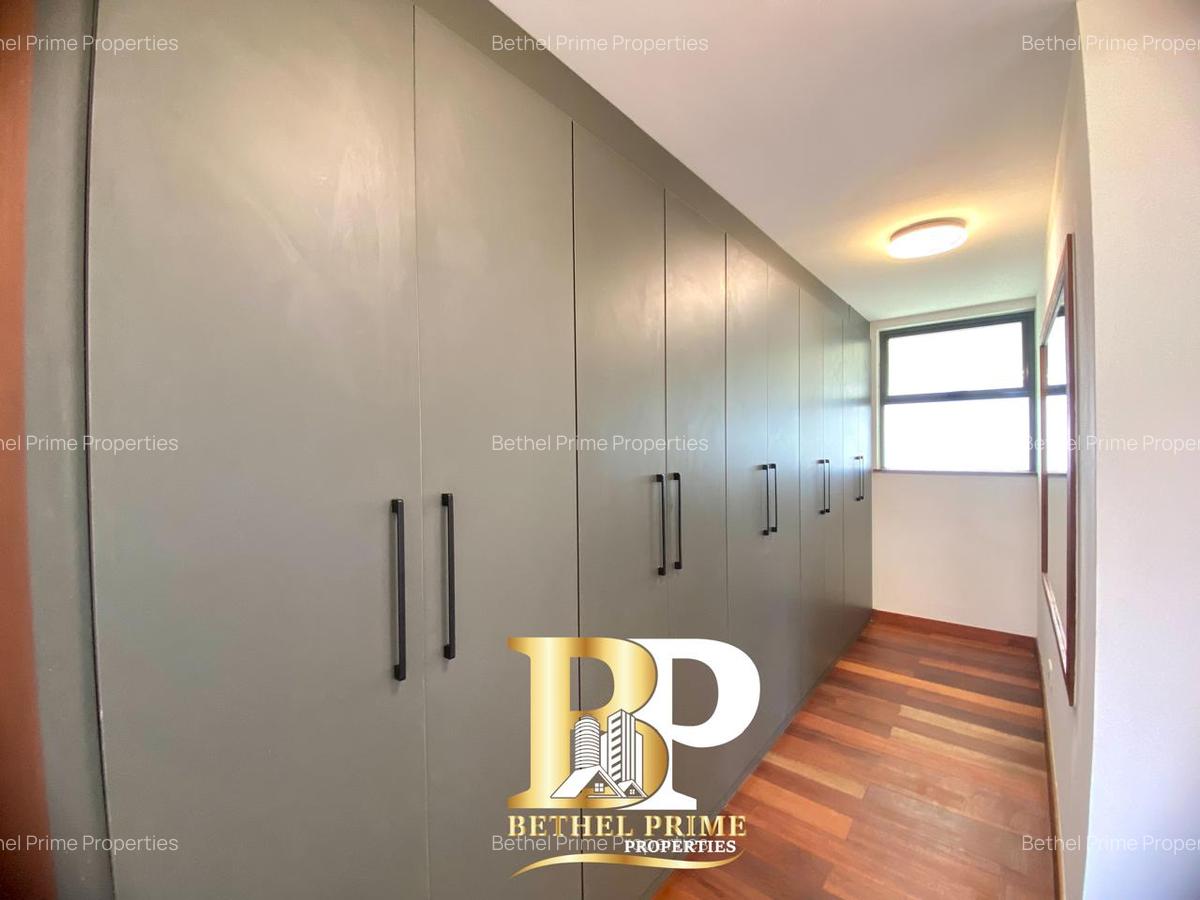 4 Bed Townhouse with En Suite in Rosslyn - 9