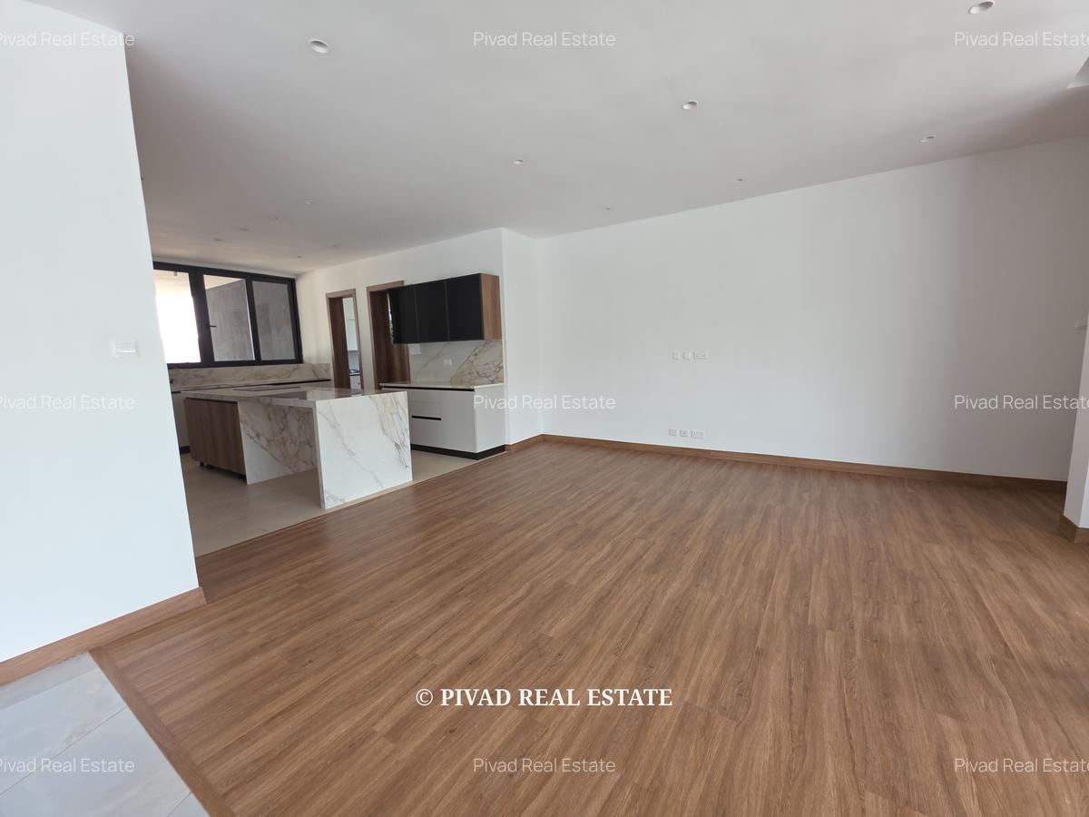 5 Bed House with Garden in Nyari - 6