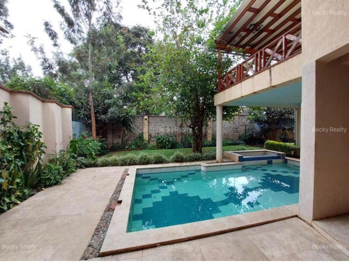 4 Bed Villa with En Suite in Lavington - 5
