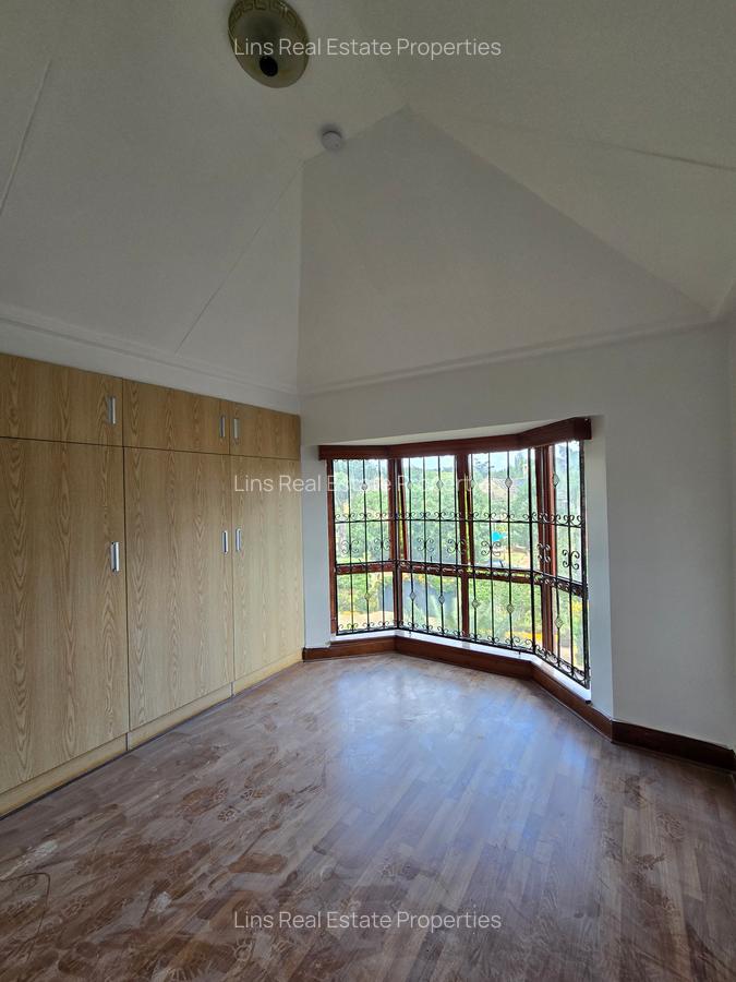 5 Bed Townhouse with En Suite in Runda - 5