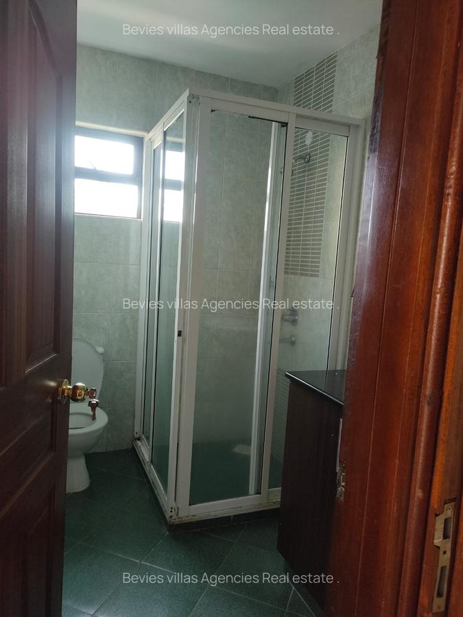 3 Bed Apartment with En Suite in Rhapta Road - 4