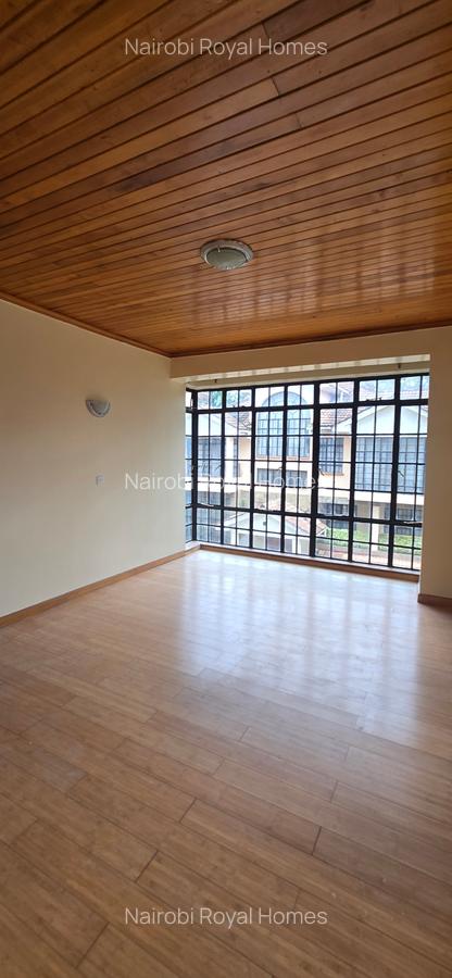 5 Bed Townhouse with En Suite at Lavington Green - 18