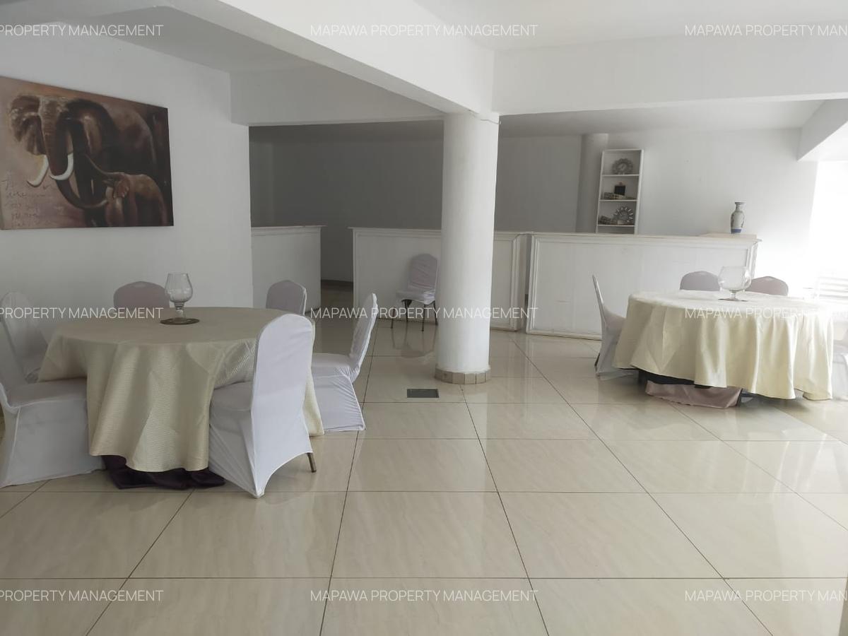 3 Bed Apartment with En Suite in Riverside - 11