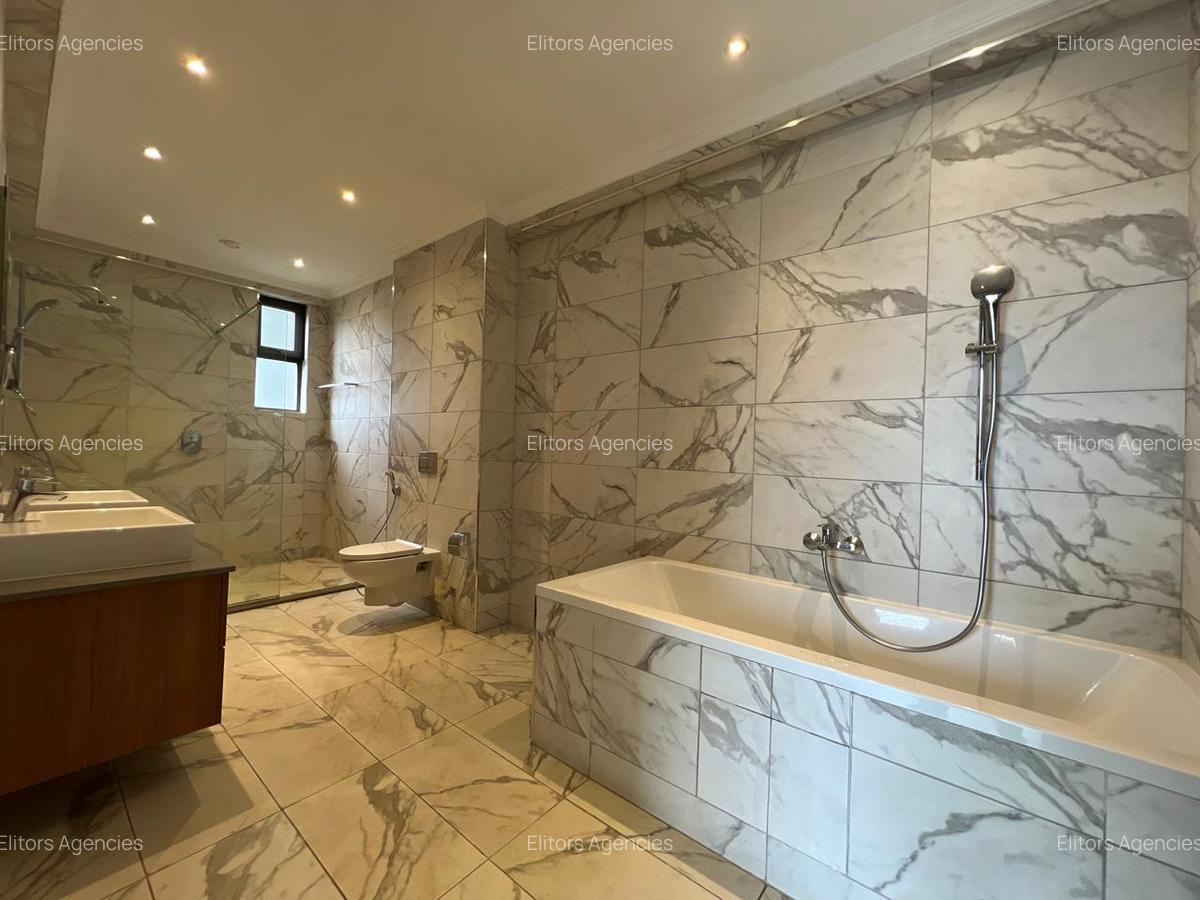 3 Bed Apartment with En Suite at Raphta Road - 14