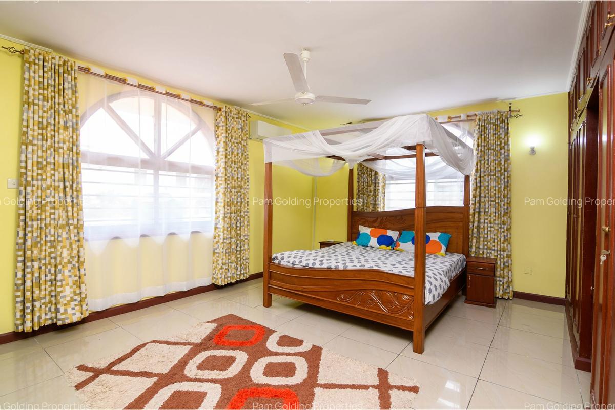 4 Bed Townhouse at Mama Ngina Road - 10