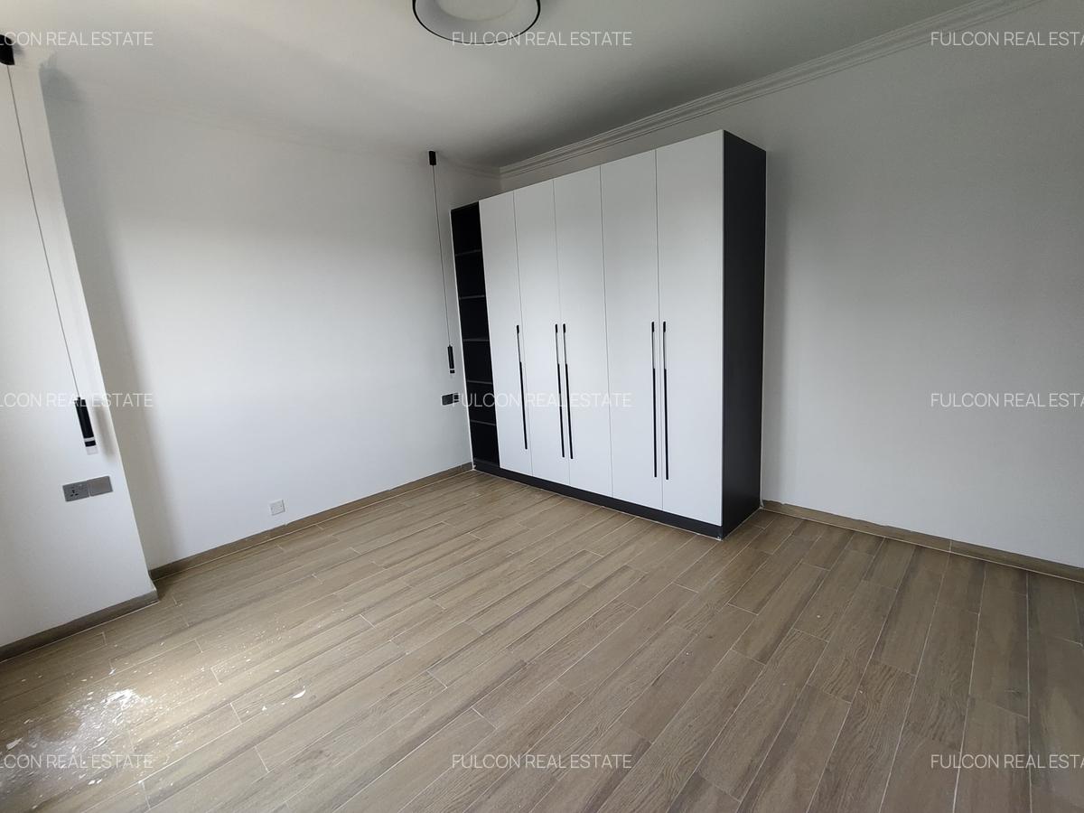 2 Bed Apartment with En Suite in Westlands Area - 1