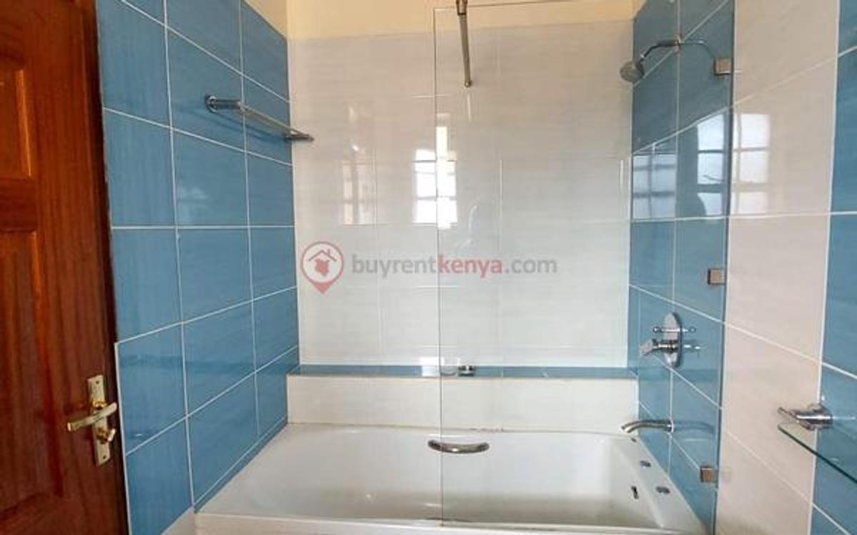 4 Bed House with En Suite at Dagoretti Road - 5